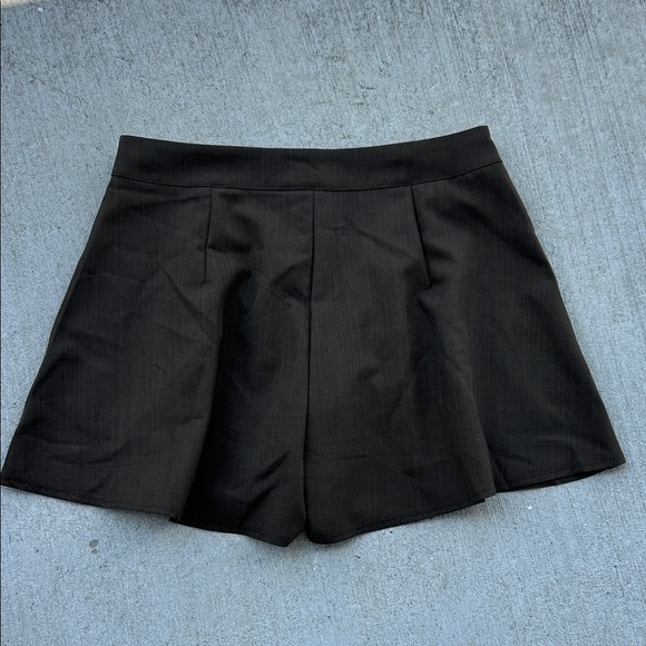 Classic Brown elegant Shorts - Picture 4 of 8
